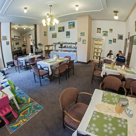 Hotel Labut-3