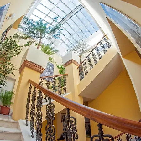 Hotel Labut-2