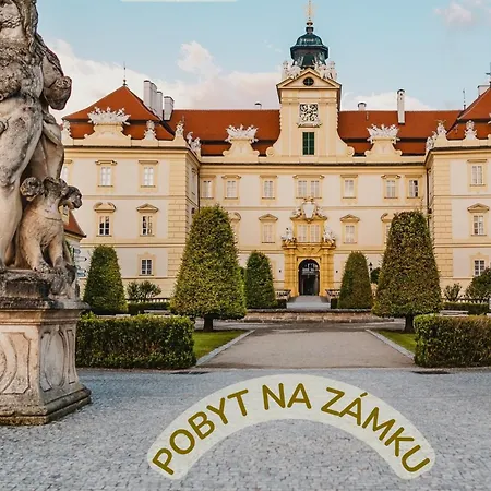 ANTON FLORIAN, zámecký hotel Valtice-2