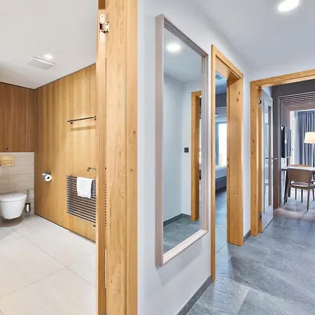 Palace Apartments-2