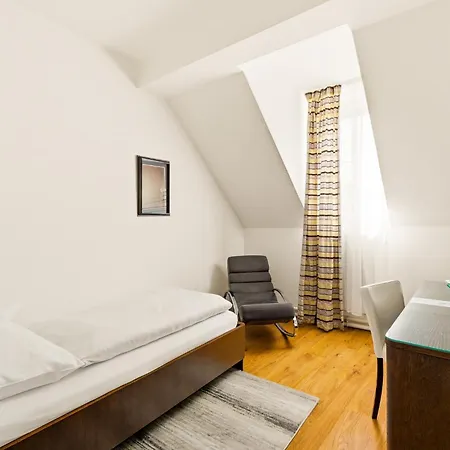Hotel Trinity-3