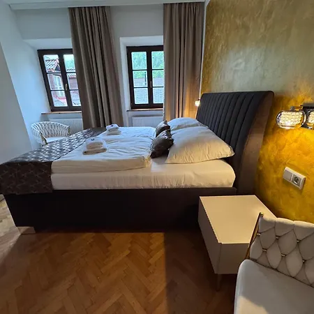 Atmosfera Rooms & Restaurant-3