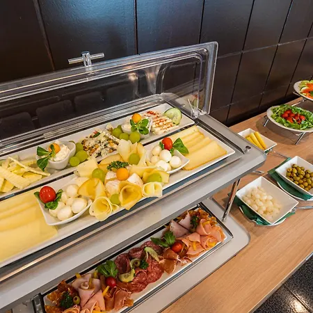 Ea Hotel Lipno-2
