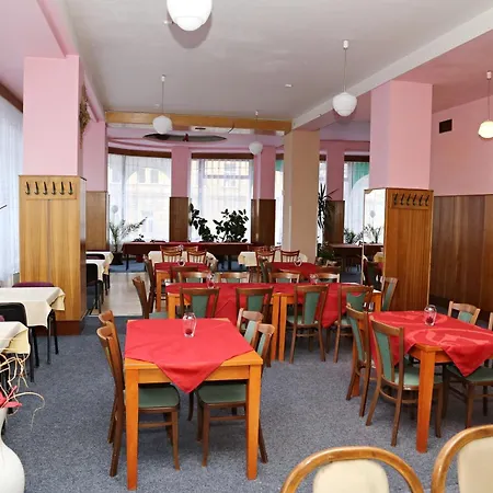 Hotel Grand Sumperk-2