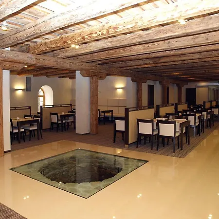 Hotel Budweis-2