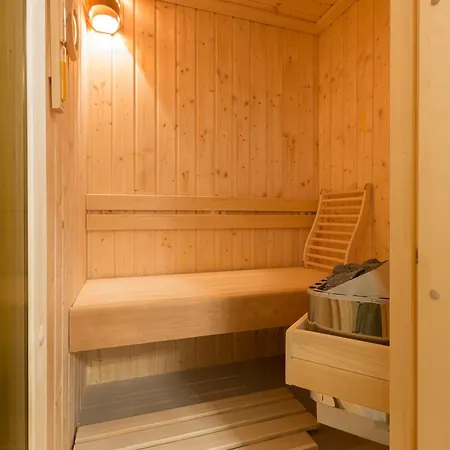 Wellness Hotel Republika 24 Apartments-3