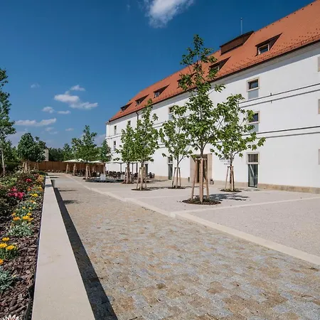 Lotrinský hotel-2