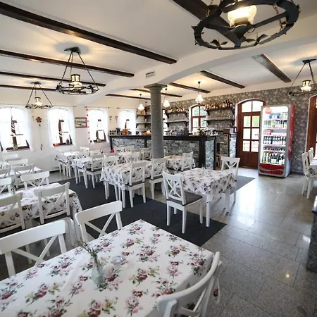 Restaurace A Pension Chalupa-3