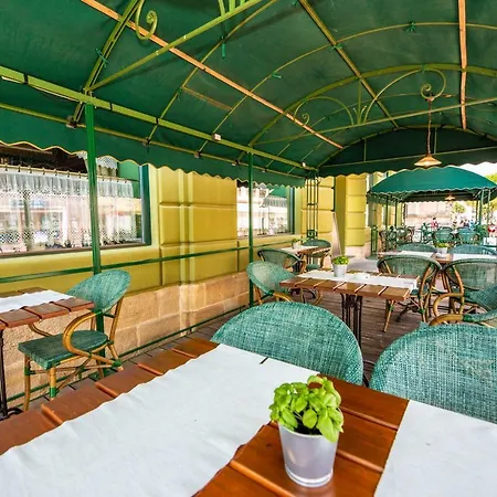 Grand Hotel Praha-3