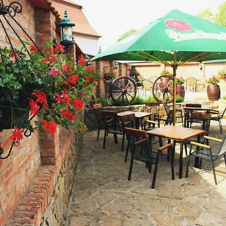 Penzion a restaurace U Kalendů-2