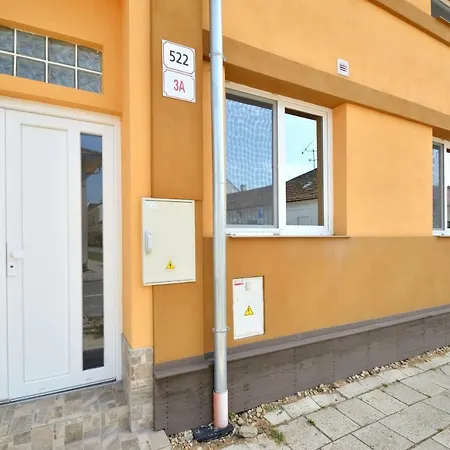 Breclav Centrum - U Prazaka-2