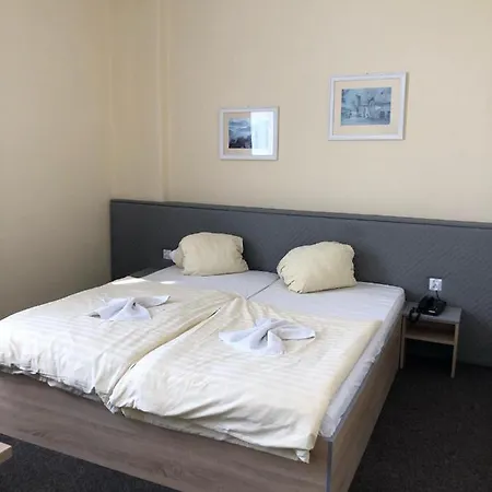 Hotel Piast-2