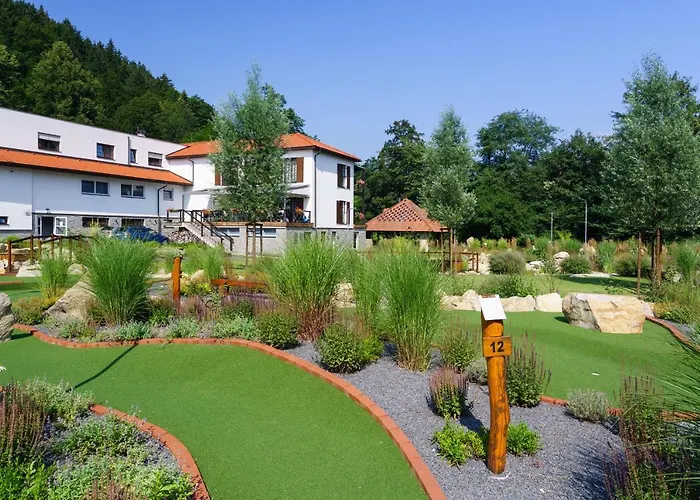 Hotel a restaurace U Vychopňů