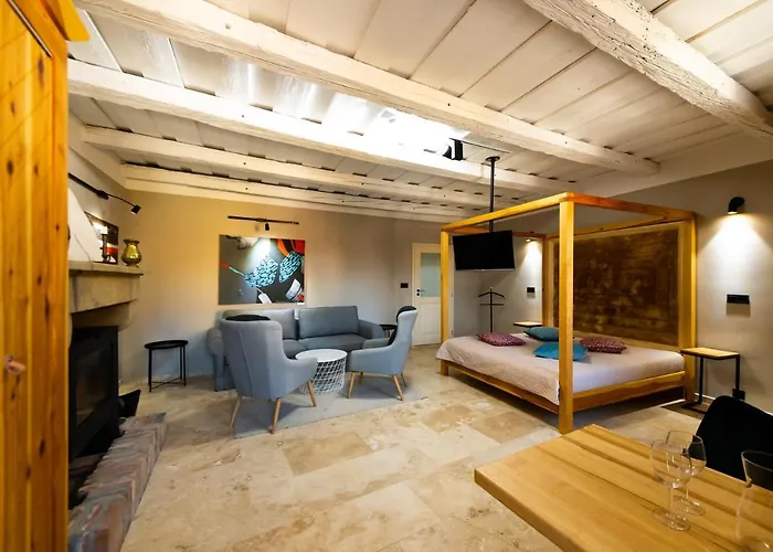Hotel Desatero