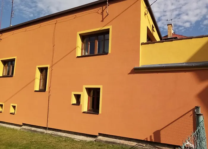 Garsonka U Pivovaru, Centrum Roznov