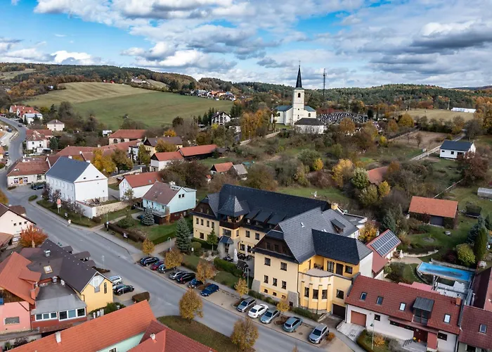 Valašský Hotel a Pivní lázně OGAR