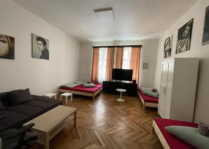 Red&Black Apartment City Centr