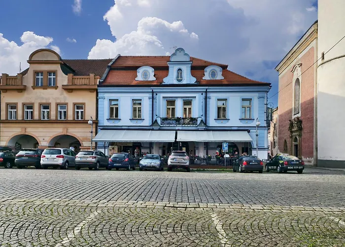 Zlatá Včela