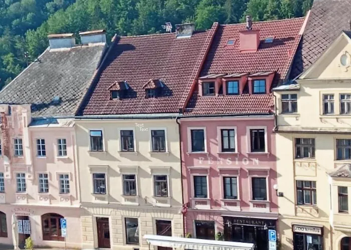 Atmosfera Rooms & Restaurant Loket, Česká republika