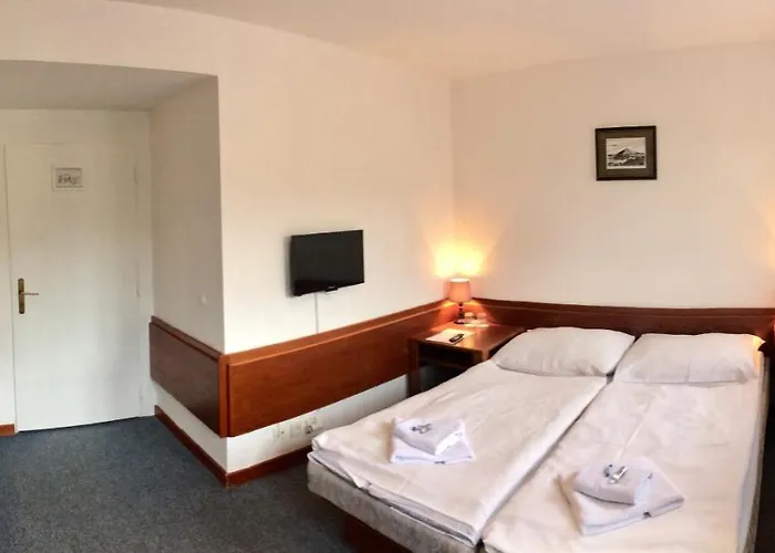 Lomnice Hotel & Restaurant