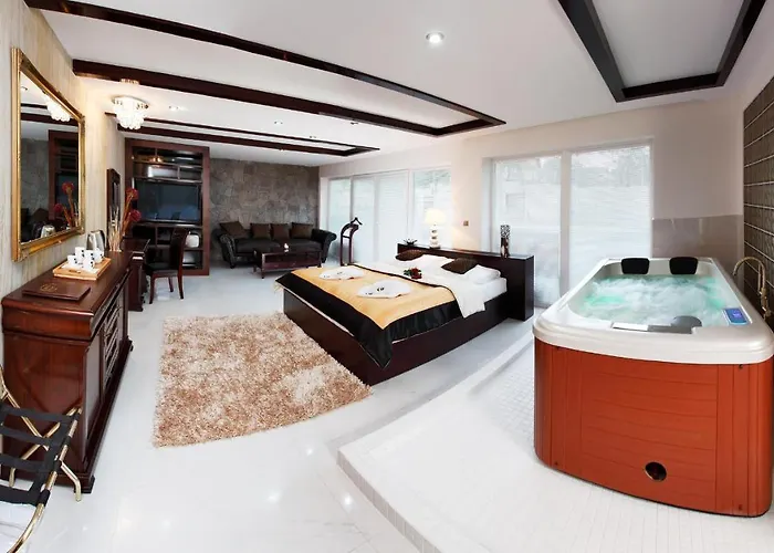 Lux Hotel Onyx